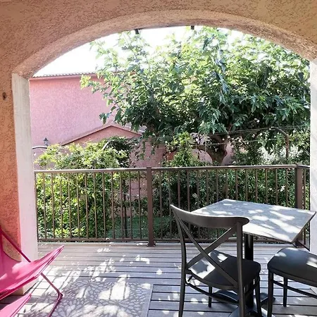 Confort Et Equipe Proche De La *