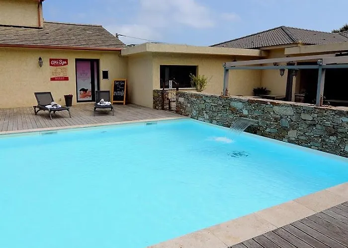 Confort Et Equipe Proche De La * Sisco