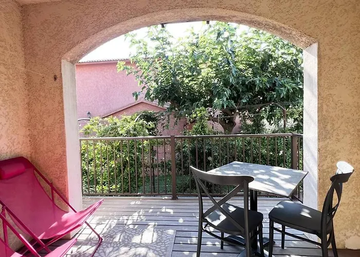 Confort Et Equipe Proche De La *